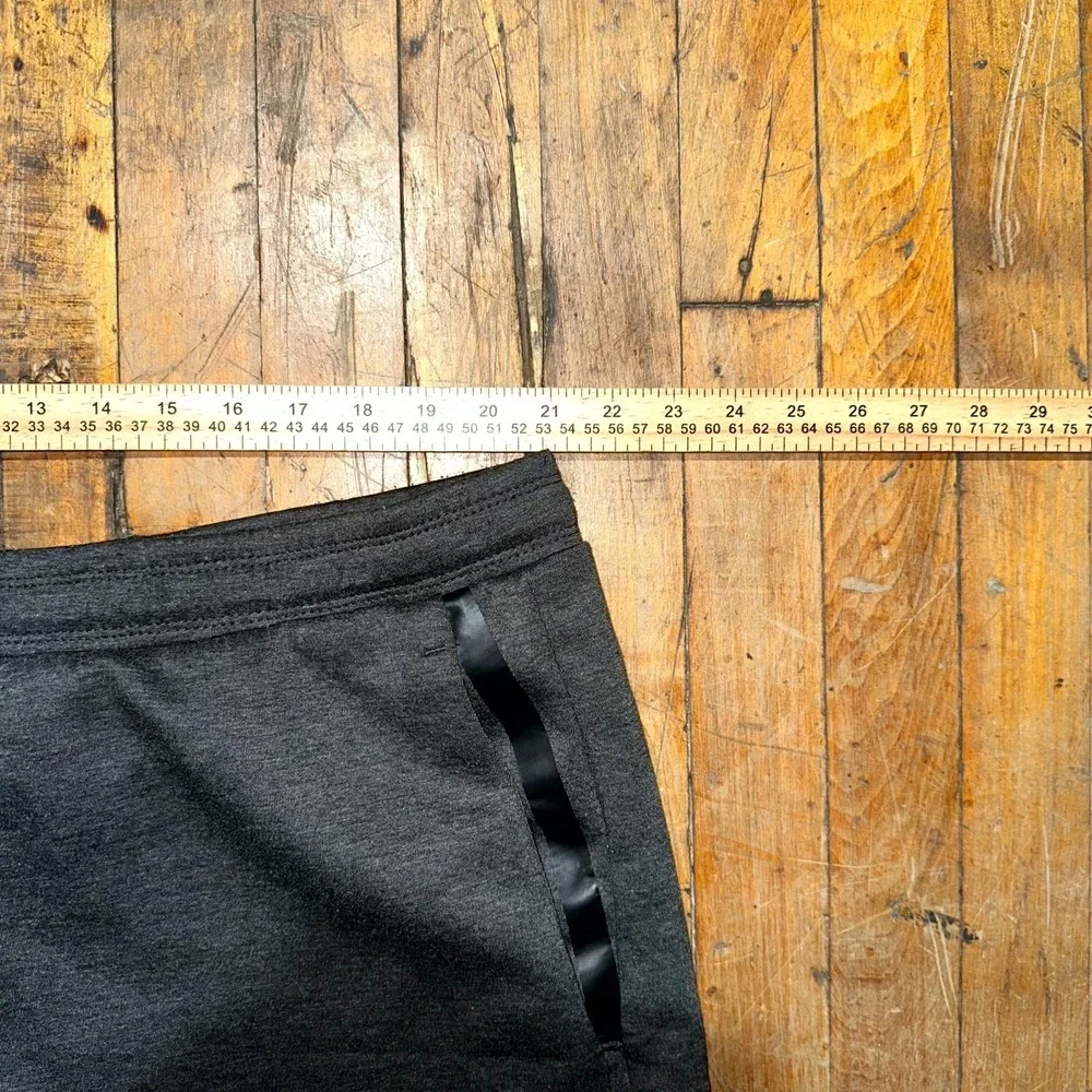 Russell Athletic Shorts Men's‎ 2XL Heather Charcoal Logo Flat Front Drawstring